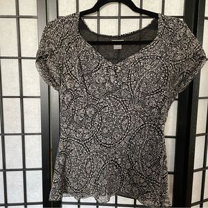 Ann Taylor black and beige paisley scoop neck blouse size 4